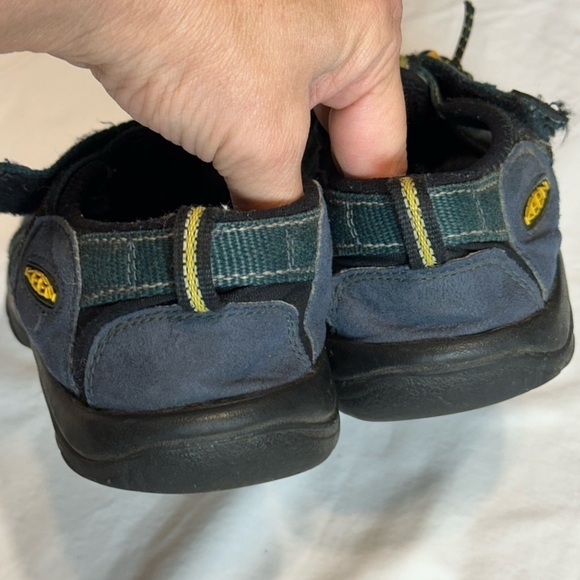 Kids boys girls youth Keen sandals size 3 shoes green yellow black navy blue - Picture 4 of 10